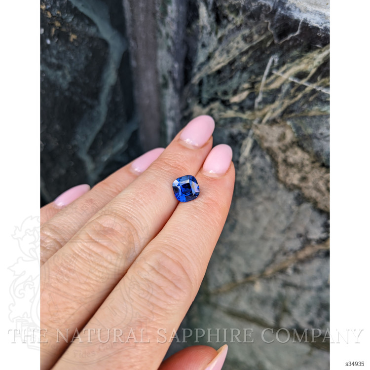 2.58 Ct. Blue Sapphire from Ceylon (Sri Lanka)
