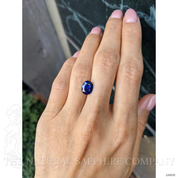 3.26 Ct. Blue Sapphire from Ceylon (Sri Lanka)