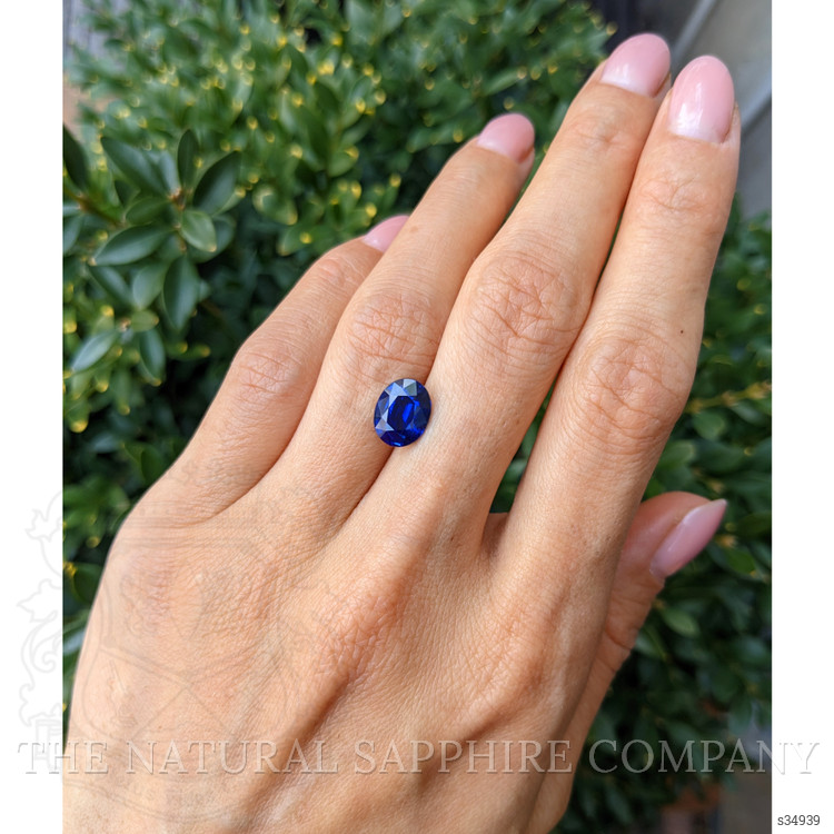 3.26 Ct. Blue Sapphire from Ceylon (Sri Lanka)