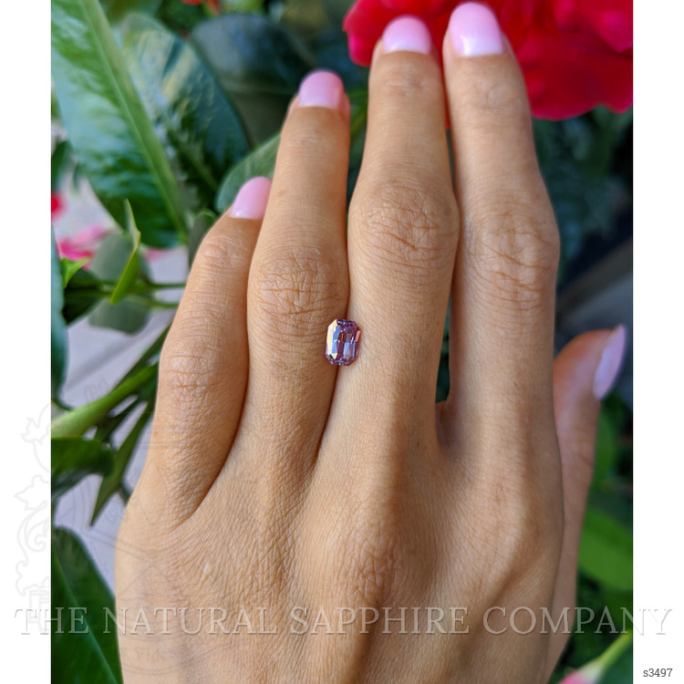 1.24 Ct. Pink Sapphire from Ceylon (Sri Lanka)