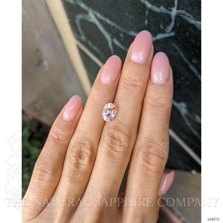 2.28 Ct. Padparadscha Sapphire from Ceylon (Sri Lanka)