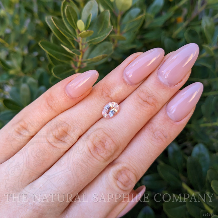 2.28 Ct. Padparadscha Sapphire from Ceylon (Sri Lanka)