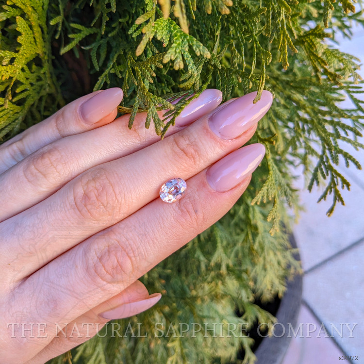 2.28 Ct. Padparadscha Sapphire from Ceylon (Sri Lanka)