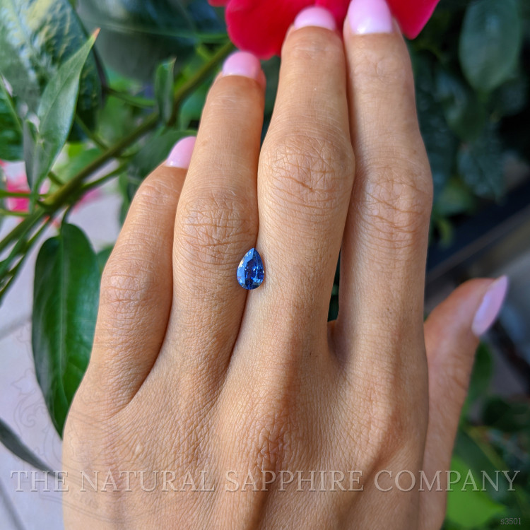 1.03 Ct. Blue Sapphire from Ceylon (Sri Lanka)