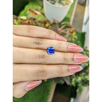 3.53 Ct. Blue Sapphire from Ceylon (Sri Lanka) Life Style