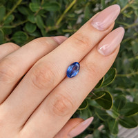 3.15 Ct. Blue Sapphire from Ceylon (Sri Lanka) Life Style