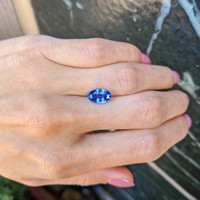 3.15 Ct. Blue Sapphire from Ceylon (Sri Lanka) Life Style