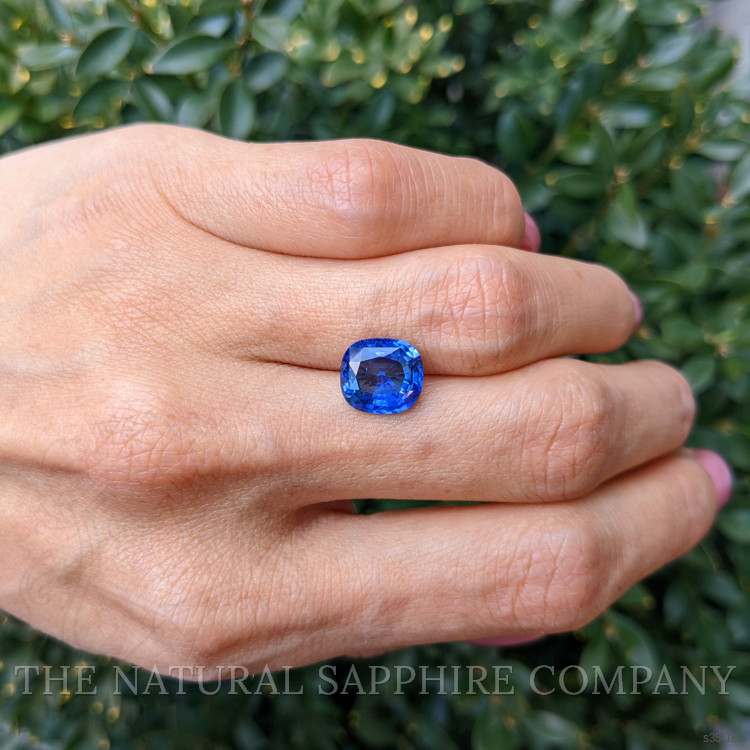 3.98 Ct. Blue Sapphire from Ceylon (Sri Lanka)