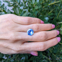 4.58 Ct. Blue Sapphire from Ceylon (Sri Lanka) Life Style