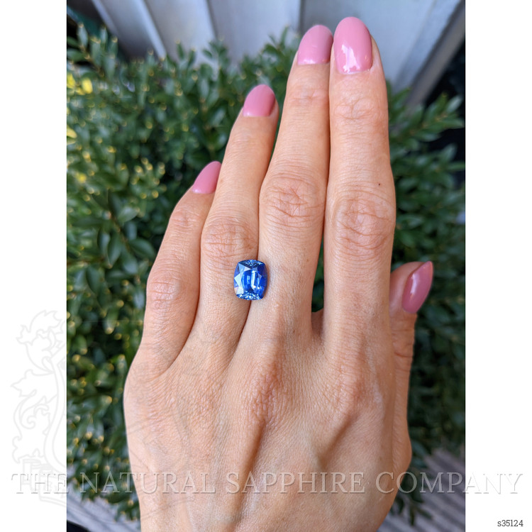 4.20 Ct. Blue Sapphire from Ceylon (Sri Lanka)