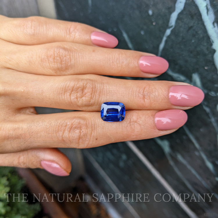 5.60 Ct. Blue Sapphire from Ceylon (Sri Lanka)