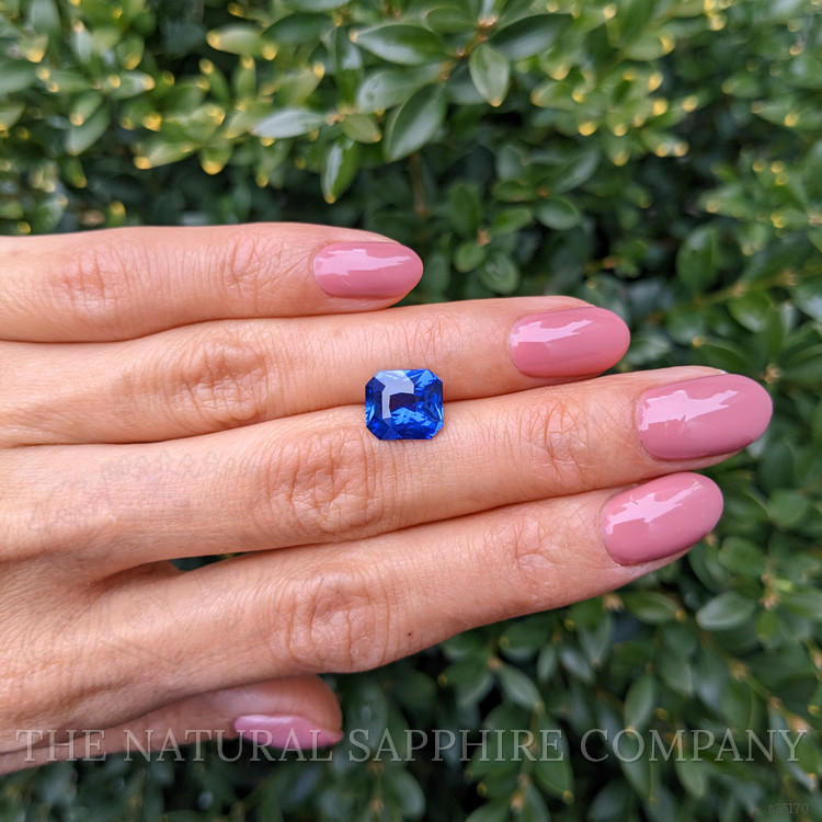 4.05 Ct. Blue Sapphire from Ceylon (Sri Lanka)