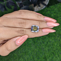 7.50 Ct. Yellowish Green Sapphire from Tanzania Life Style