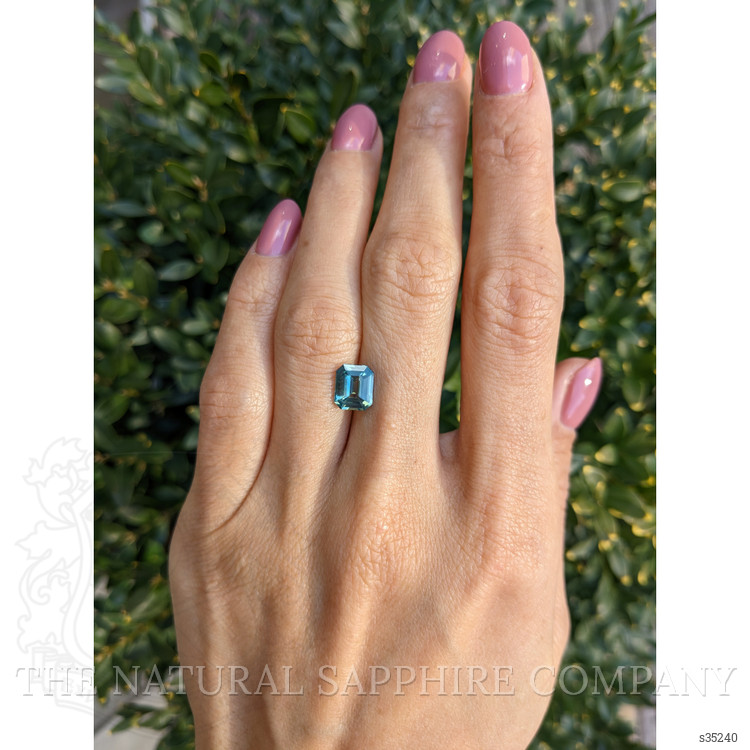 2.04 Ct. Yellowish Green Sapphire from Ceylon (Sri Lanka)