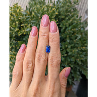 2.58 Ct. Blue Sapphire from Ceylon (Sri Lanka) Life Style