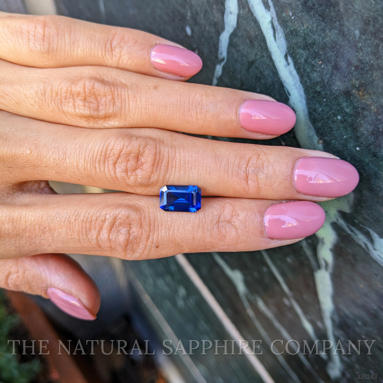 3.17 Ct. Blue Sapphire from Ceylon (Sri Lanka)
