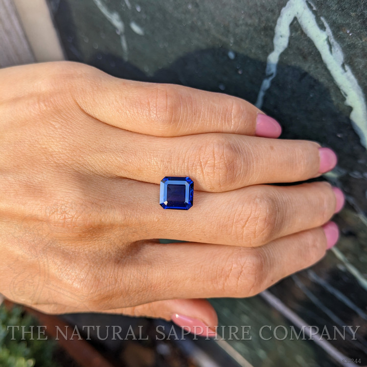 4.11 Ct. Blue Sapphire from Ceylon (Sri Lanka)