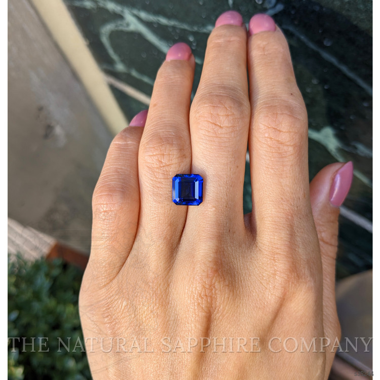 4.11 Ct. Blue Sapphire from Ceylon (Sri Lanka)
