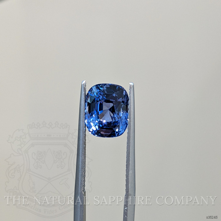 4.09 Ct. Blue Sapphire from Ceylon (Sri Lanka)