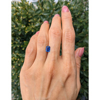 1.25 Ct. Blue Sapphire from Ceylon (Sri Lanka) Life Style