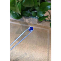 2.82 Ct. Blue Sapphire from Ceylon (Sri Lanka) Life Style