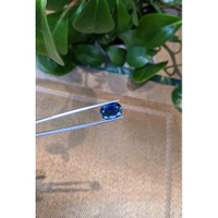 7.92 Ct. Greenish Blue Sapphire from Thailand Life Style