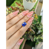 4.61 Ct. Blue Sapphire from Ceylon (Sri Lanka) Life Style