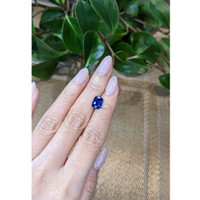 3.01 Ct. Blue Sapphire from Ceylon (Sri Lanka) Life Style