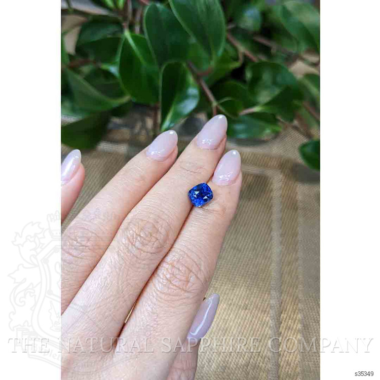 3.16 Ct. Blue Sapphire from Ceylon (Sri Lanka)