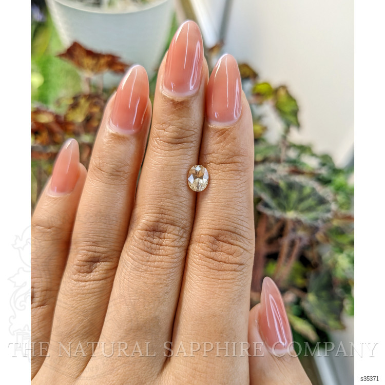 1.09 Ct. Peach Sapphire from Ceylon (Sri Lanka)