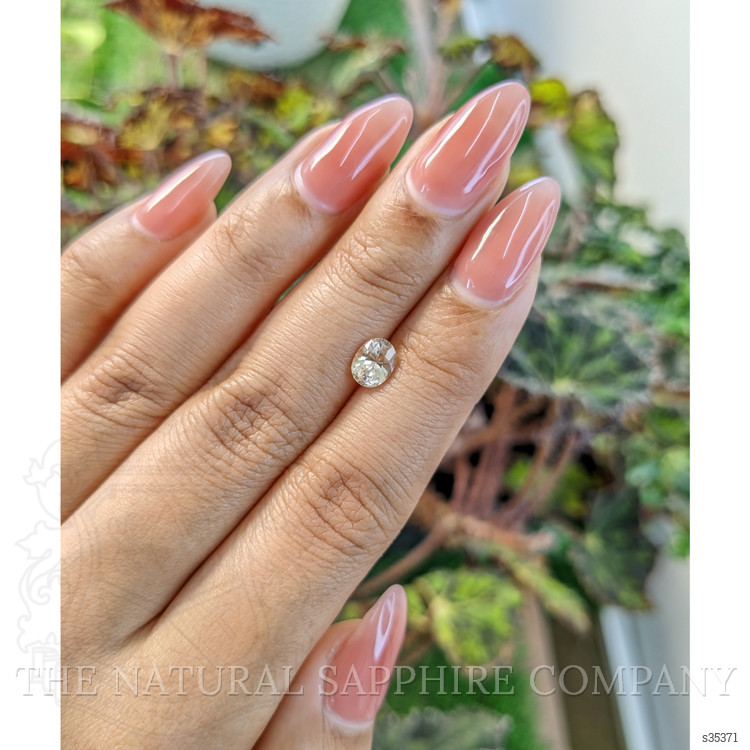 1.09 Ct. Peach Sapphire from Ceylon (Sri Lanka)