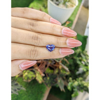 4.04 Ct. Purple Sapphire from Ceylon (Sri Lanka) Life Style