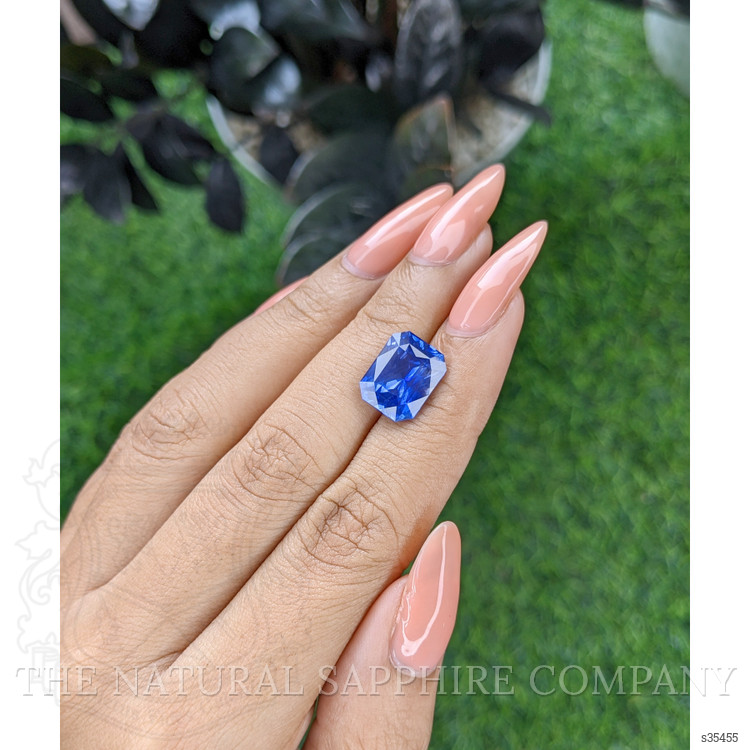 6.54 Ct. Blue Sapphire from Ceylon (Sri Lanka)