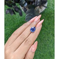4.41 Ct. Blue Sapphire from Ceylon (Sri Lanka) Life Style