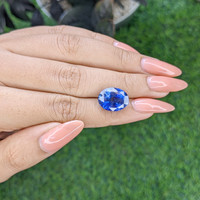 11.44 Ct. Blue Sapphire from Ceylon (Sri Lanka) Life Style