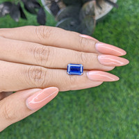 3.04 Ct. Blue Sapphire from Ceylon (Sri Lanka) Life Style