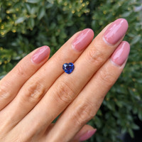 1.73 Ct. Color Change Sapphire from Ceylon (Sri Lanka) Life Style