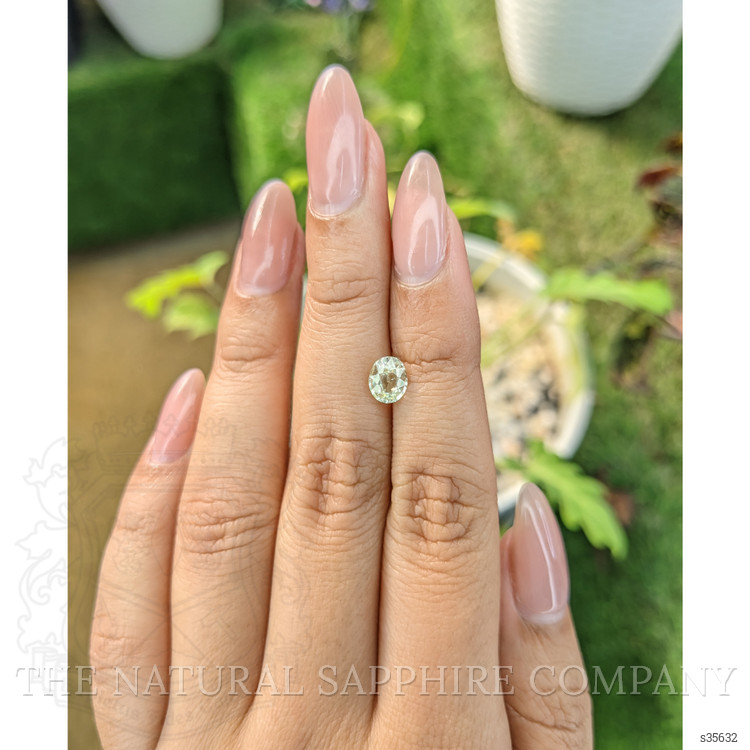 1.07 Ct. Yellowish Green Sapphire from Ceylon (Sri Lanka)