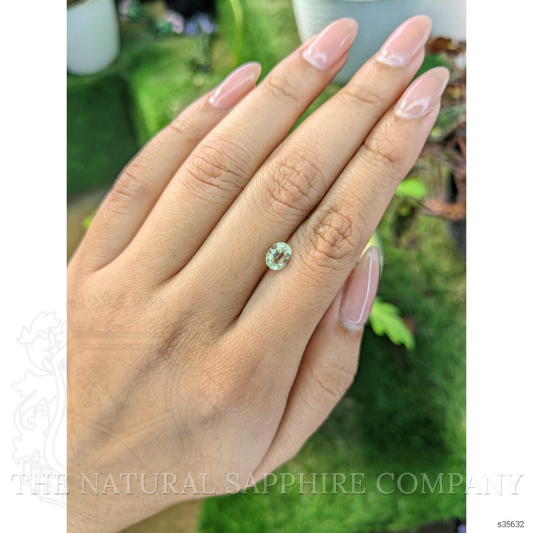 1.07 Ct. Yellowish Green Sapphire from Ceylon (Sri Lanka)