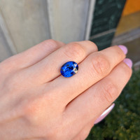 6.99 Ct. Blue Sapphire from Ceylon (Sri Lanka) Life Style