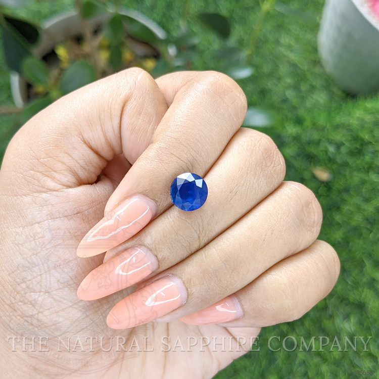 3.01 Ct. Blue Sapphire from Ceylon (Sri Lanka)