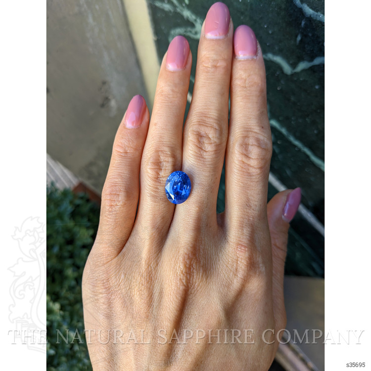 6.96 Ct. Blue Sapphire from Ceylon (Sri Lanka)