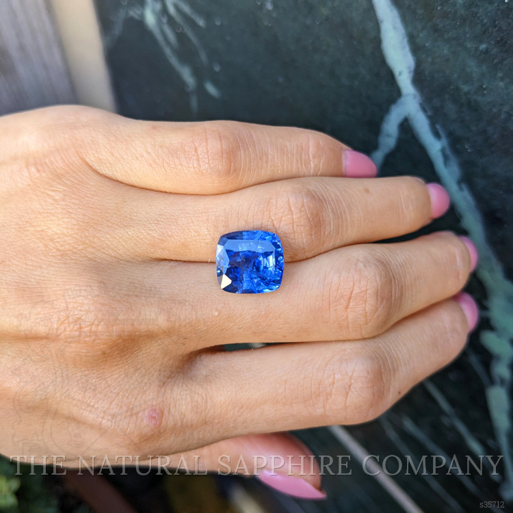 9.08 Ct. Blue Sapphire from Ceylon (Sri Lanka)