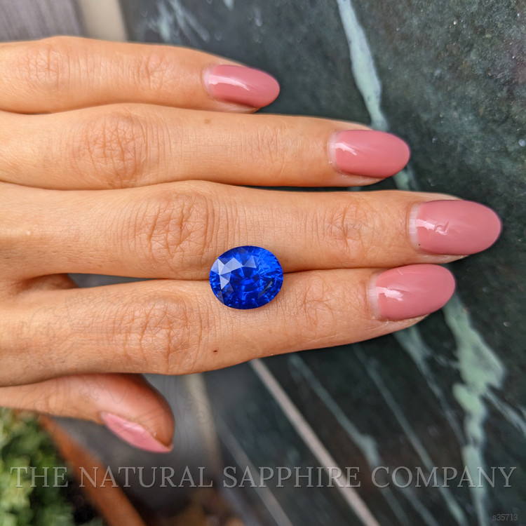 7.94 Ct. Blue Sapphire from Ceylon (Sri Lanka)
