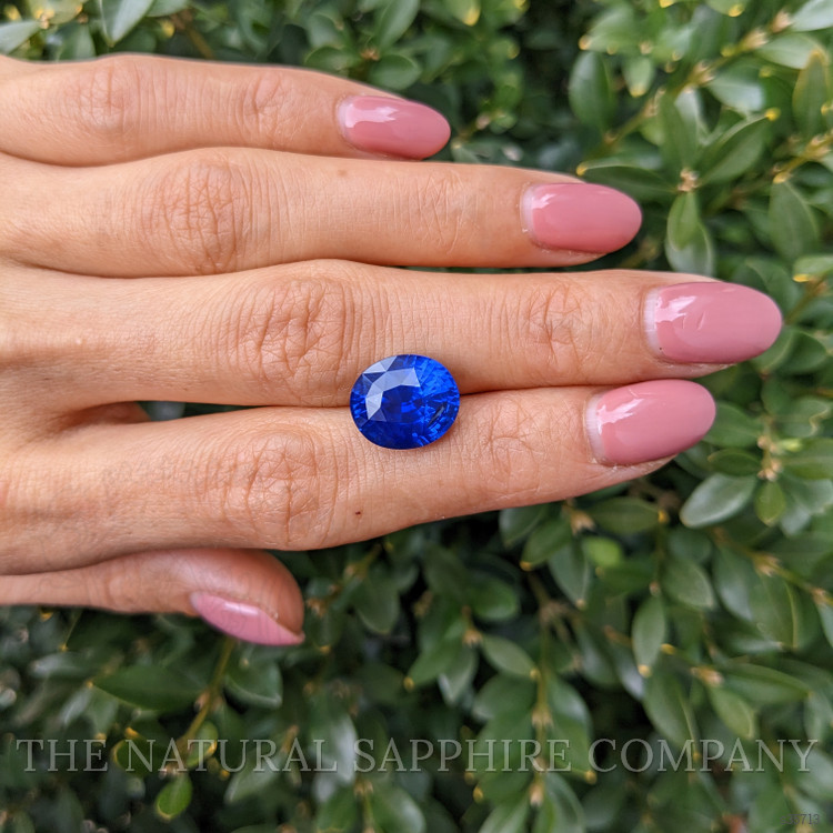 7.94 Ct. Blue Sapphire from Ceylon (Sri Lanka)