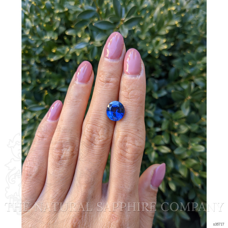 4.85 Ct. Blue Sapphire from Ceylon (Sri Lanka)
