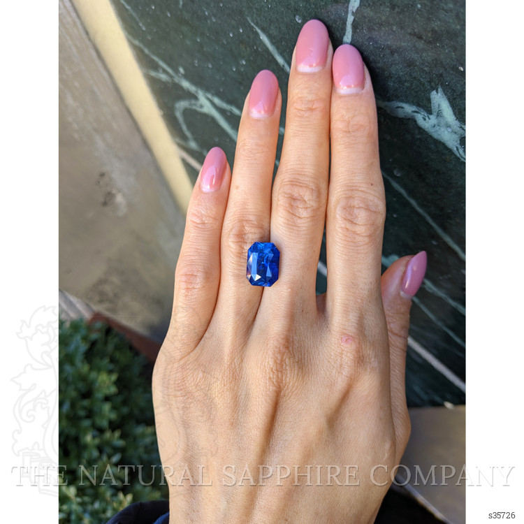 9.08 Ct. Blue Sapphire from Ceylon (Sri Lanka)