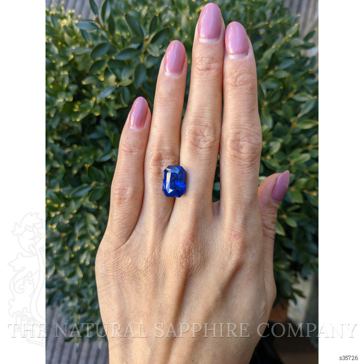 9.08 Ct. Blue Sapphire from Ceylon (Sri Lanka)