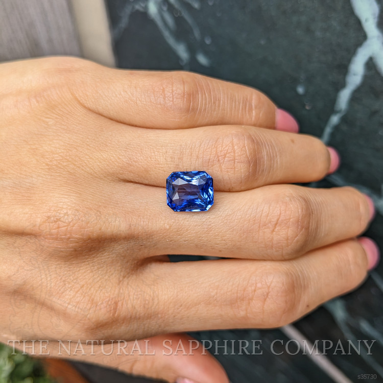 6.52 Ct. Blue Sapphire from Ceylon (Sri Lanka)