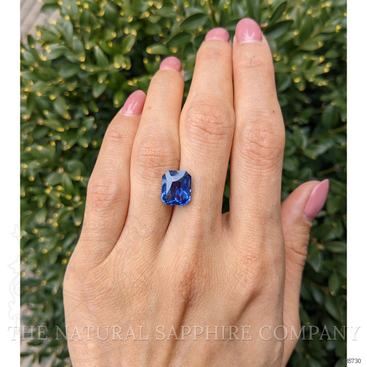 6.52 Ct. Blue Sapphire from Ceylon (Sri Lanka)